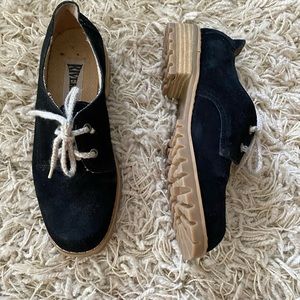 Riverstone Huey women's shoes